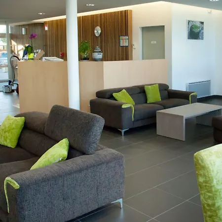 Goelia Les Grands Rochers 3*