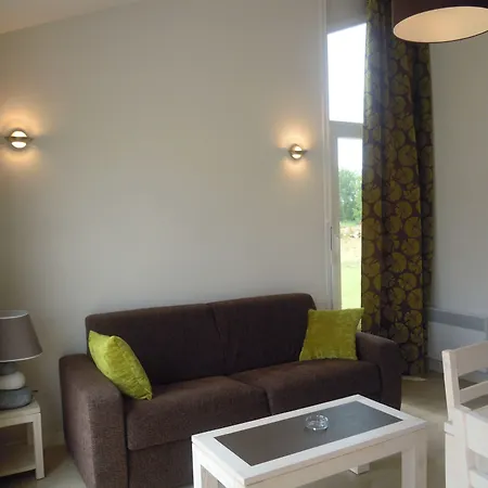 Goelia Les Grands Rochers Semesterpark 3*