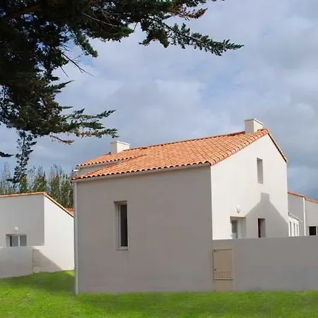 Goelia Les Grands Rochers 3*