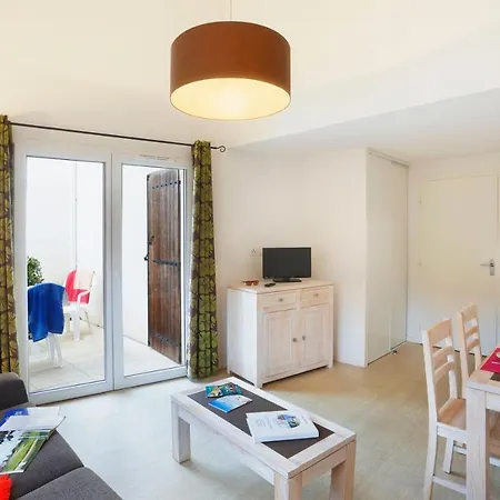 Goelia Les Grands Rochers 3*