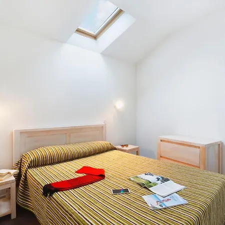 Goelia Les Grands Rochers Semesterpark 3*