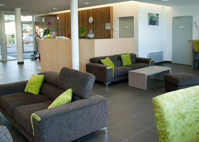 Goelia Les Grands Rochers 3*