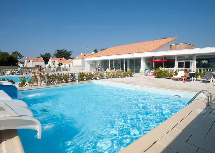 Ferienpark Goelia Les Grands Rochers 3*