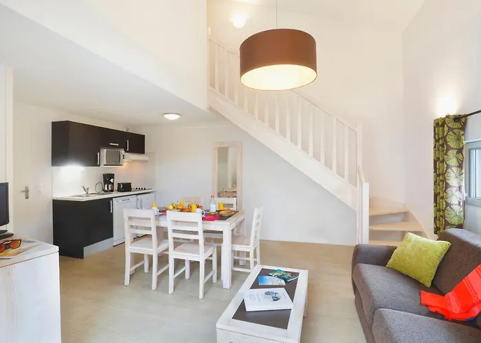 Goelia Les Grands Rochers