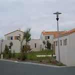 Résidence Néméa Les Grands Rochers Parco vacanze 3*