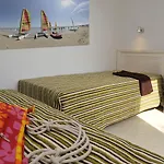 Goelia Les Grands Rochers 3*