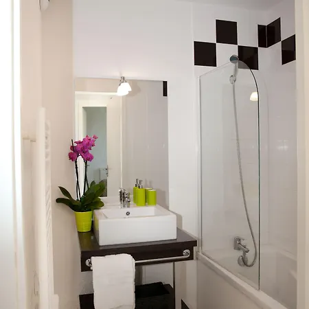 פארק נופש Goelia Les Grands Rochers 3*